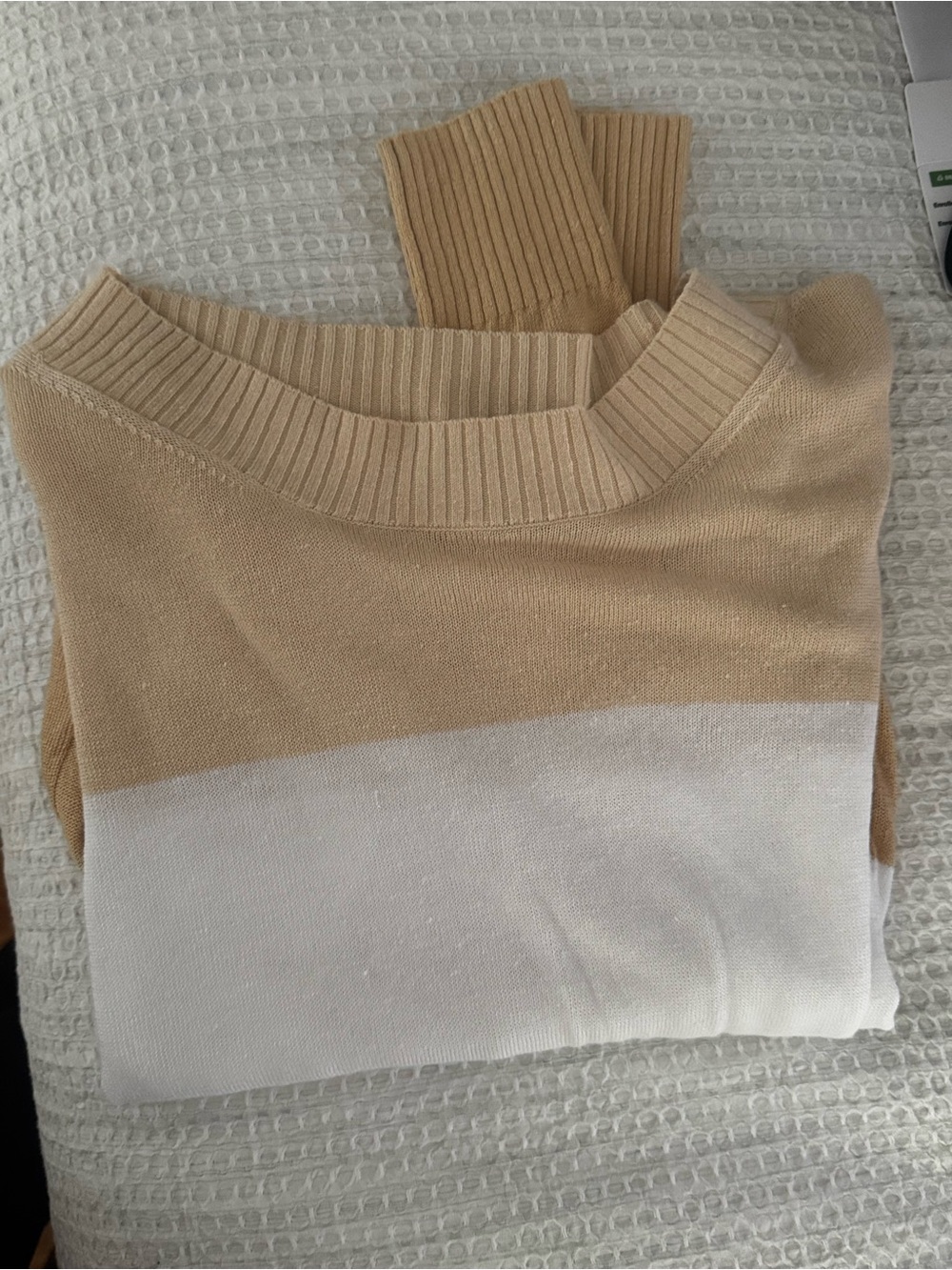 Club Monaco sweater - Picture 4 of 5